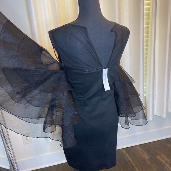 Black dress with angel arms - Picture 3 of 3